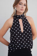 BLUSA DE BOLINHAS COM DETALHES NO ÂNUS