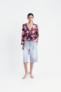 BLUSA ESTAMPADA COM BABADOS