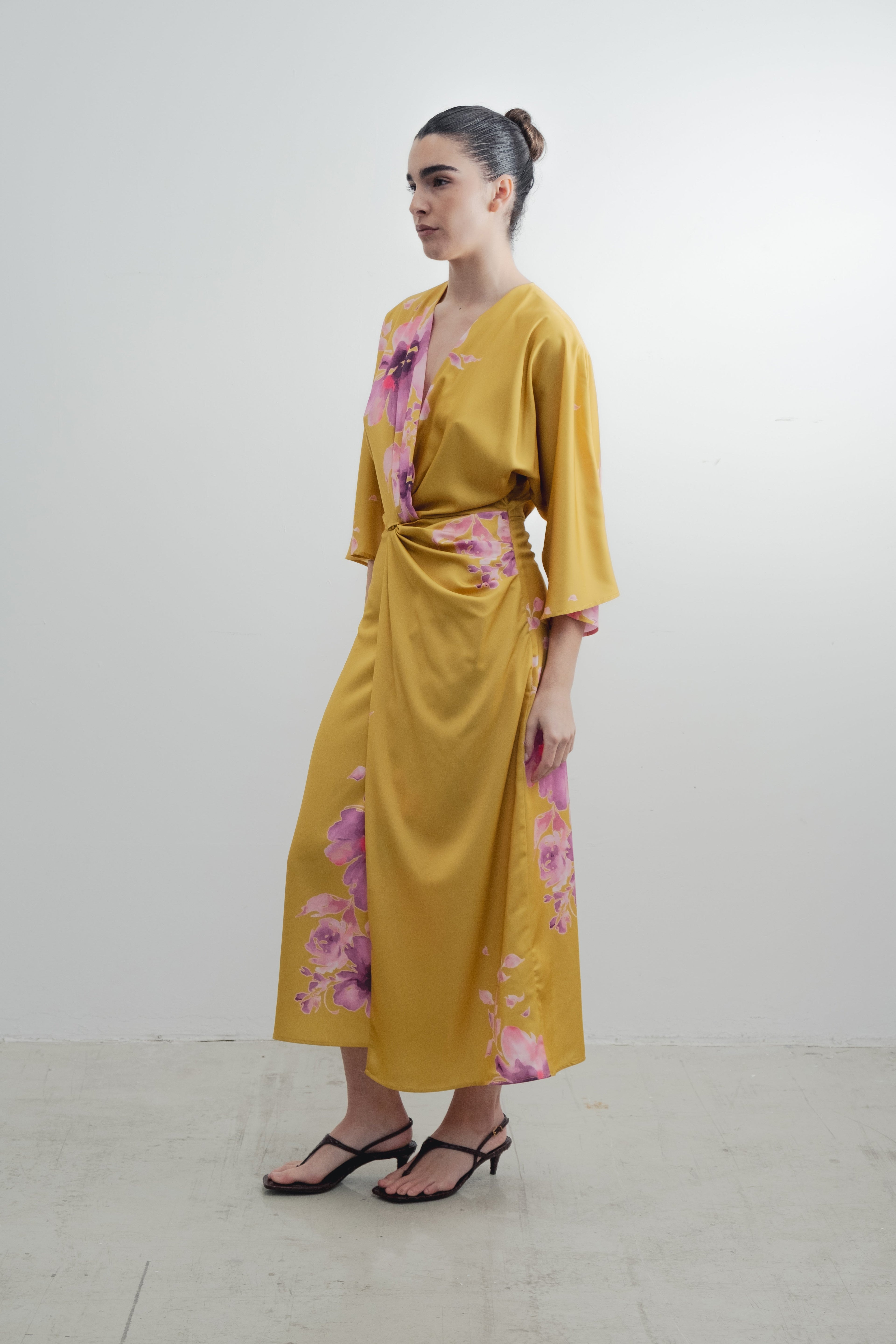 VESTIDO CRUZADO DE CETIM