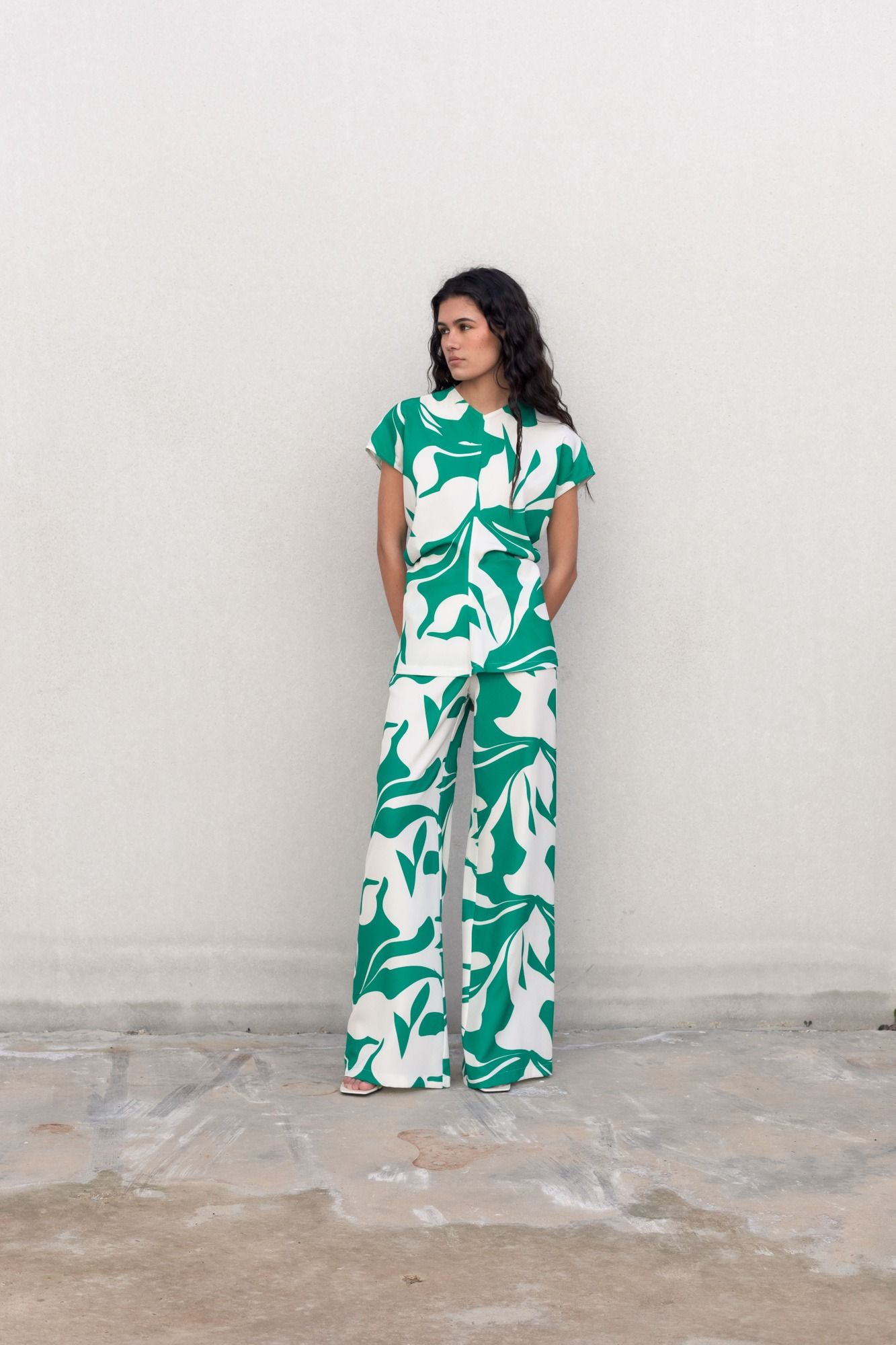BLUSA ESTAMPADA COM FRANZIDO