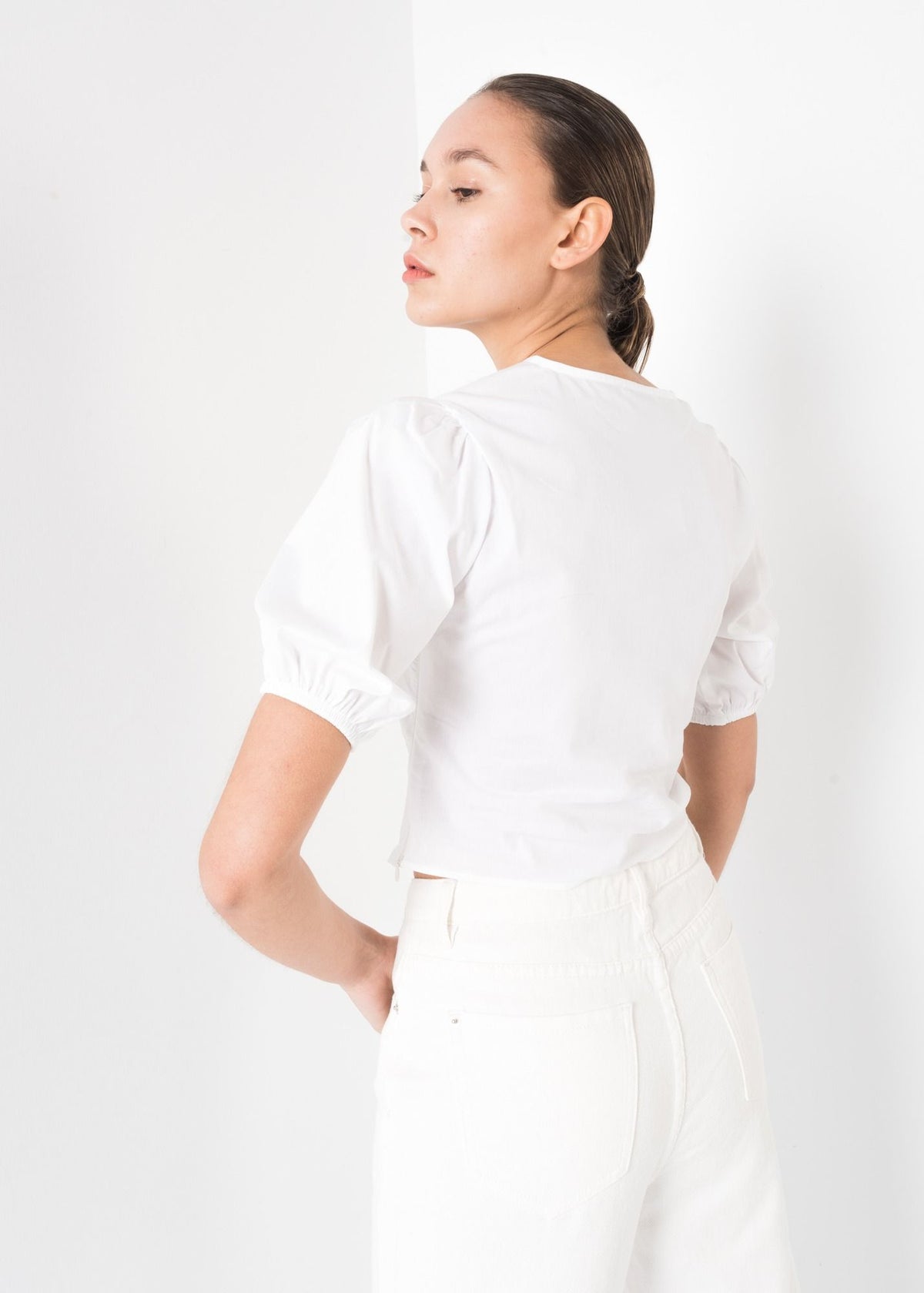 BLUSA COM FIVELA DE GLITTER