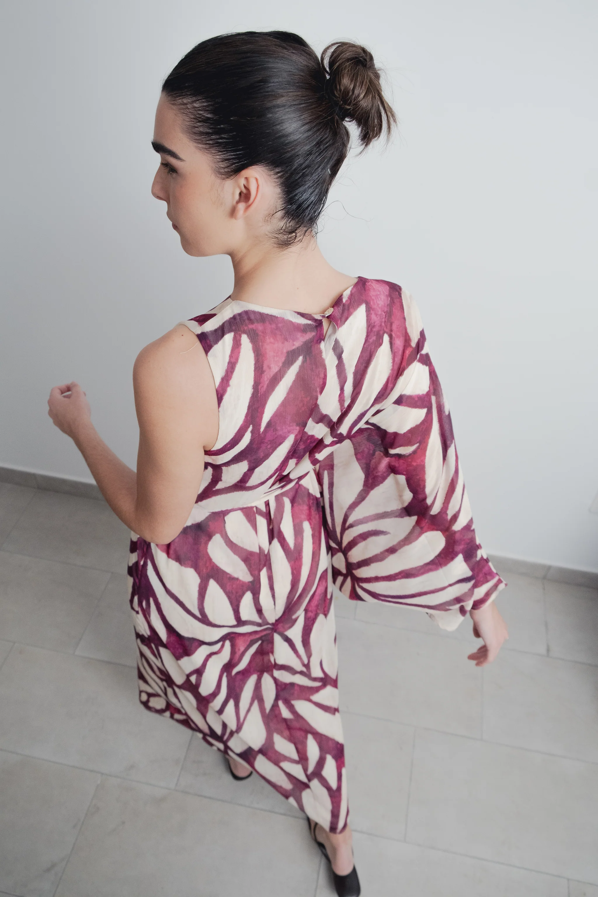 VESTIDO ESTAMPADO ASSIMÉTRICO